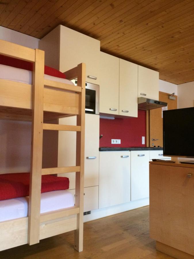 Vierbettzimmer mit eigenem Bad